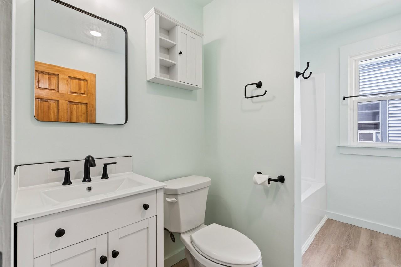 1546 Selby Ave #2 - Photo 4 of 11