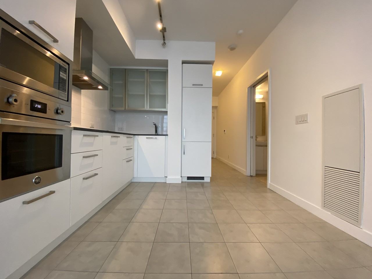 14 York St - Photo 3 of 25