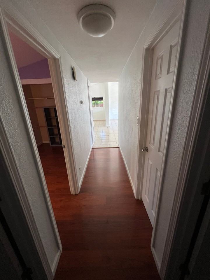 700 E Washington Ave - Photo 7 of 16
