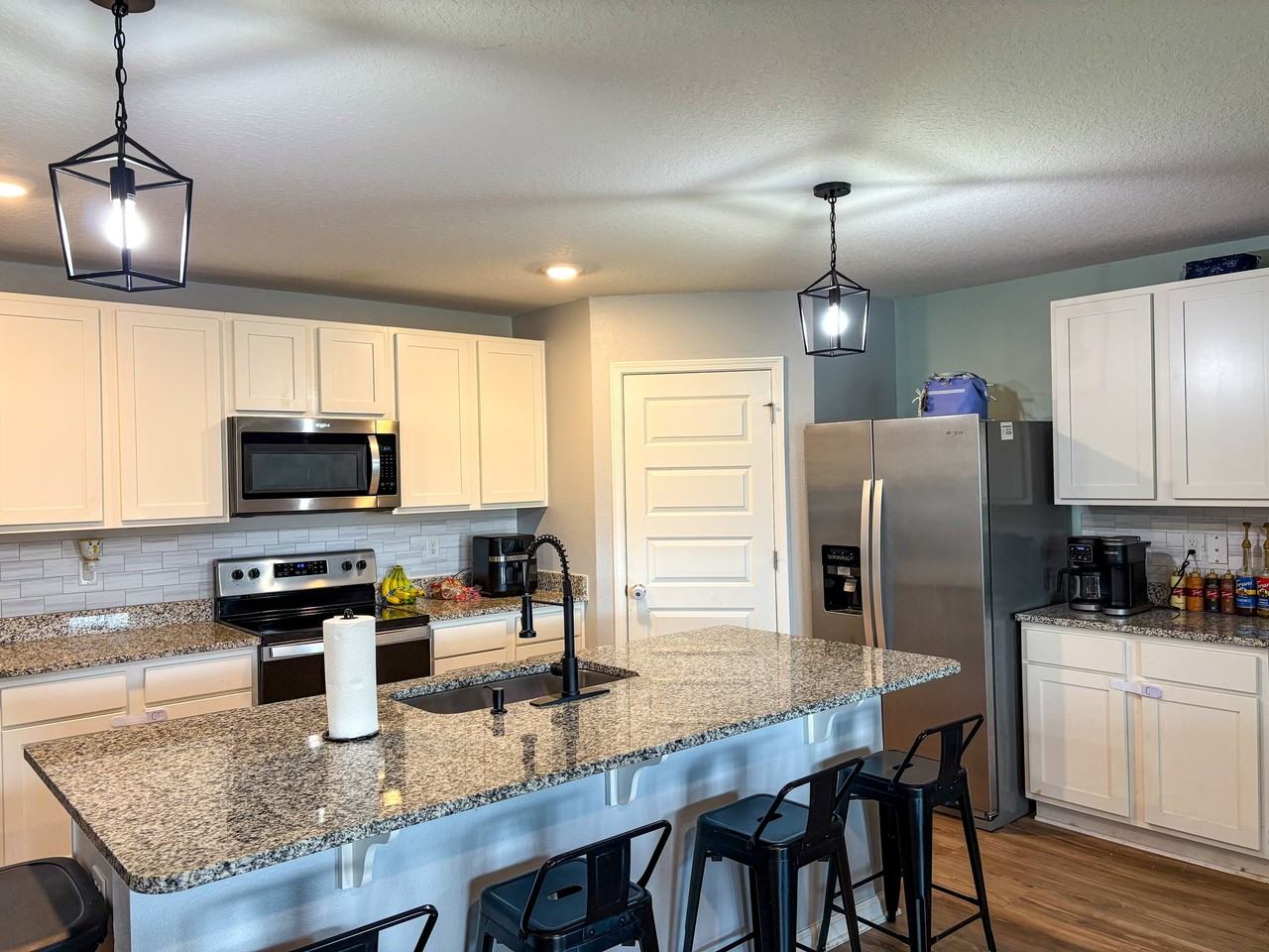 721 Quintana St - Photo 3 of 18
