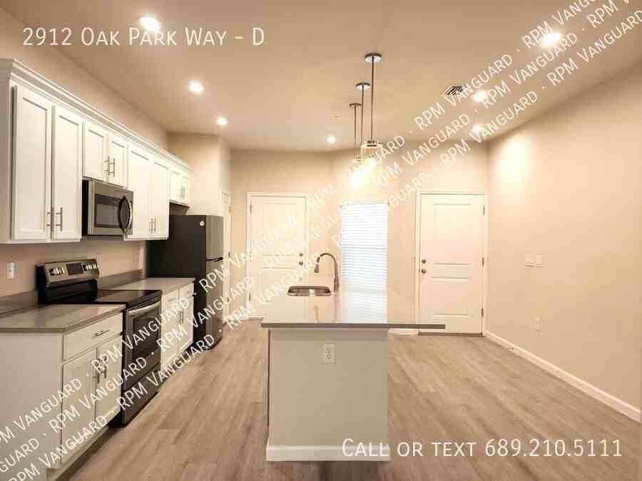 2912 Oak Park Way #D - Photo 6 of 17