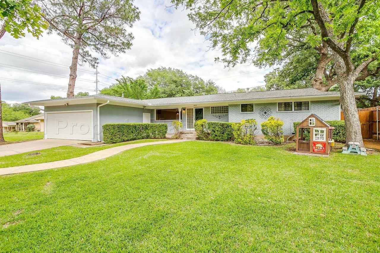 1813 Thomas Pl - Photo 2 of 38