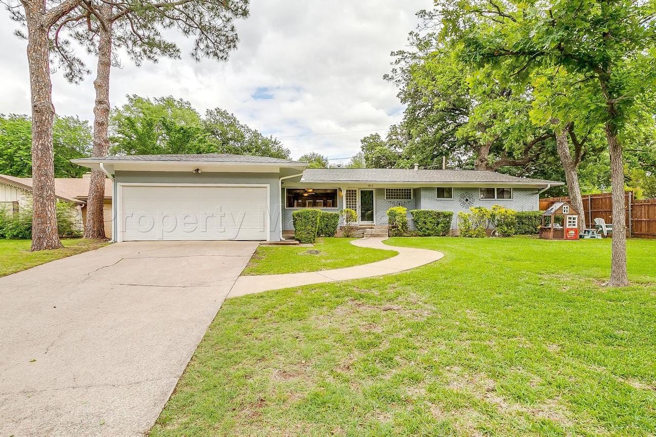 1813 Thomas Pl - Photo 4 of 38