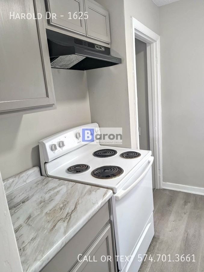Harold Dr #1625 - Photo 2 of 12