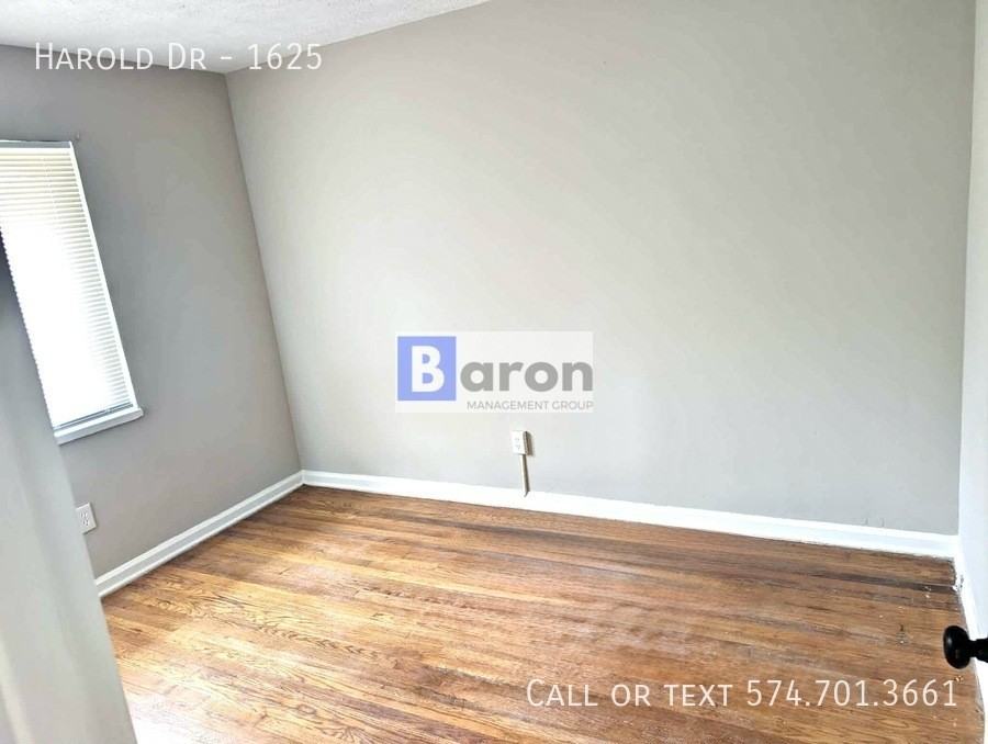 Harold Dr #1625 - Photo 6 of 12