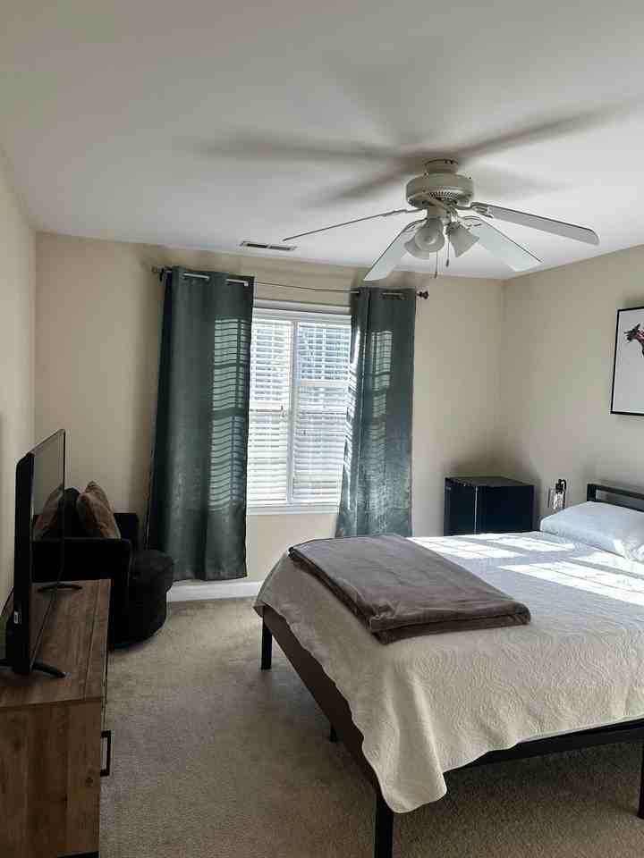 841 Saratoga Dr - Photo 3 of 5