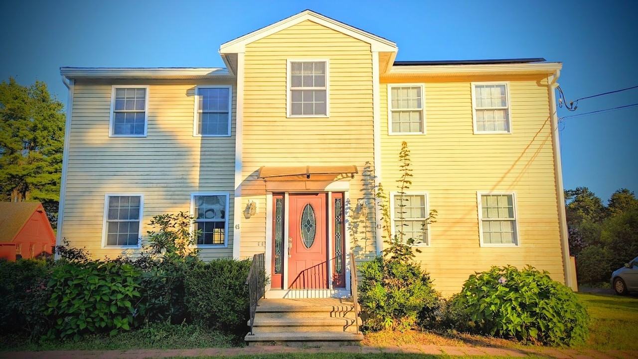 43 Nabnasset St - Photo 2 of 20