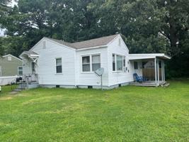 featured image of 2611 Omar St