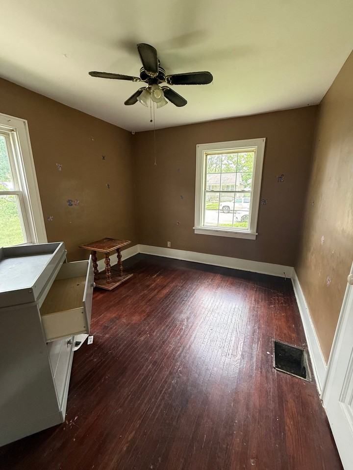 1252 E Whitmer St - Photo 7 of 12