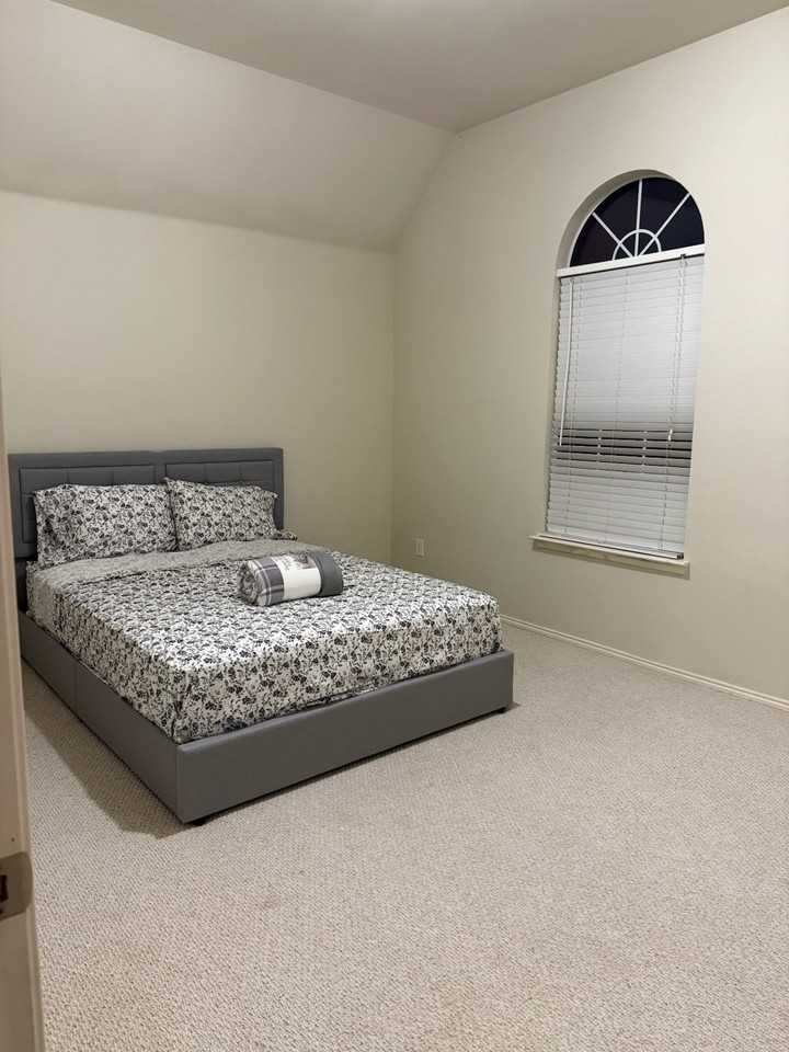 9100 Navarro St - Photo 4 of 4