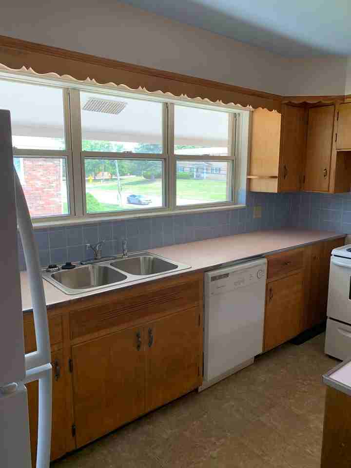 168 S Miller Rd #4 - Photo 2 of 3
