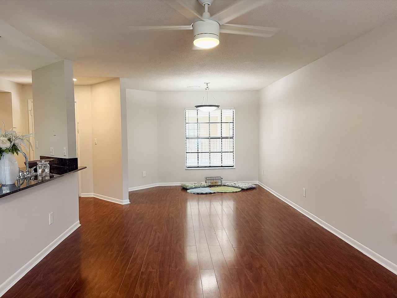 210 S Habana Ave #208B - Photo 3 of 20