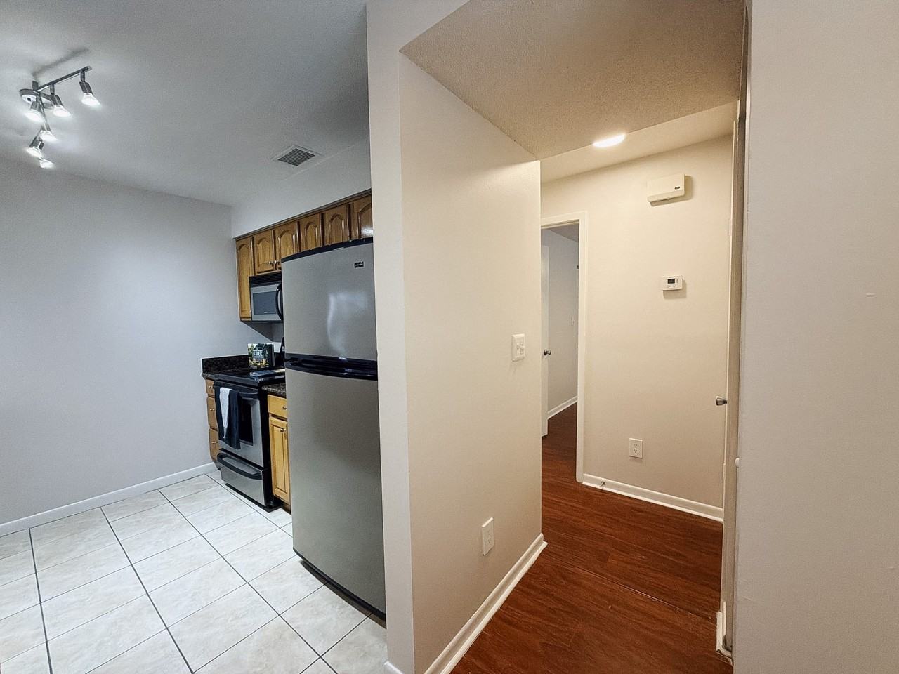 210 S Habana Ave #208B - Photo 6 of 20