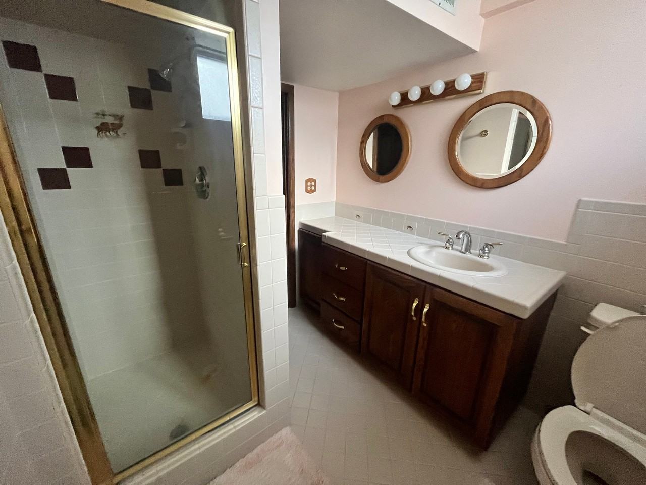 255 W Center St #2 - Photo 3 of 10