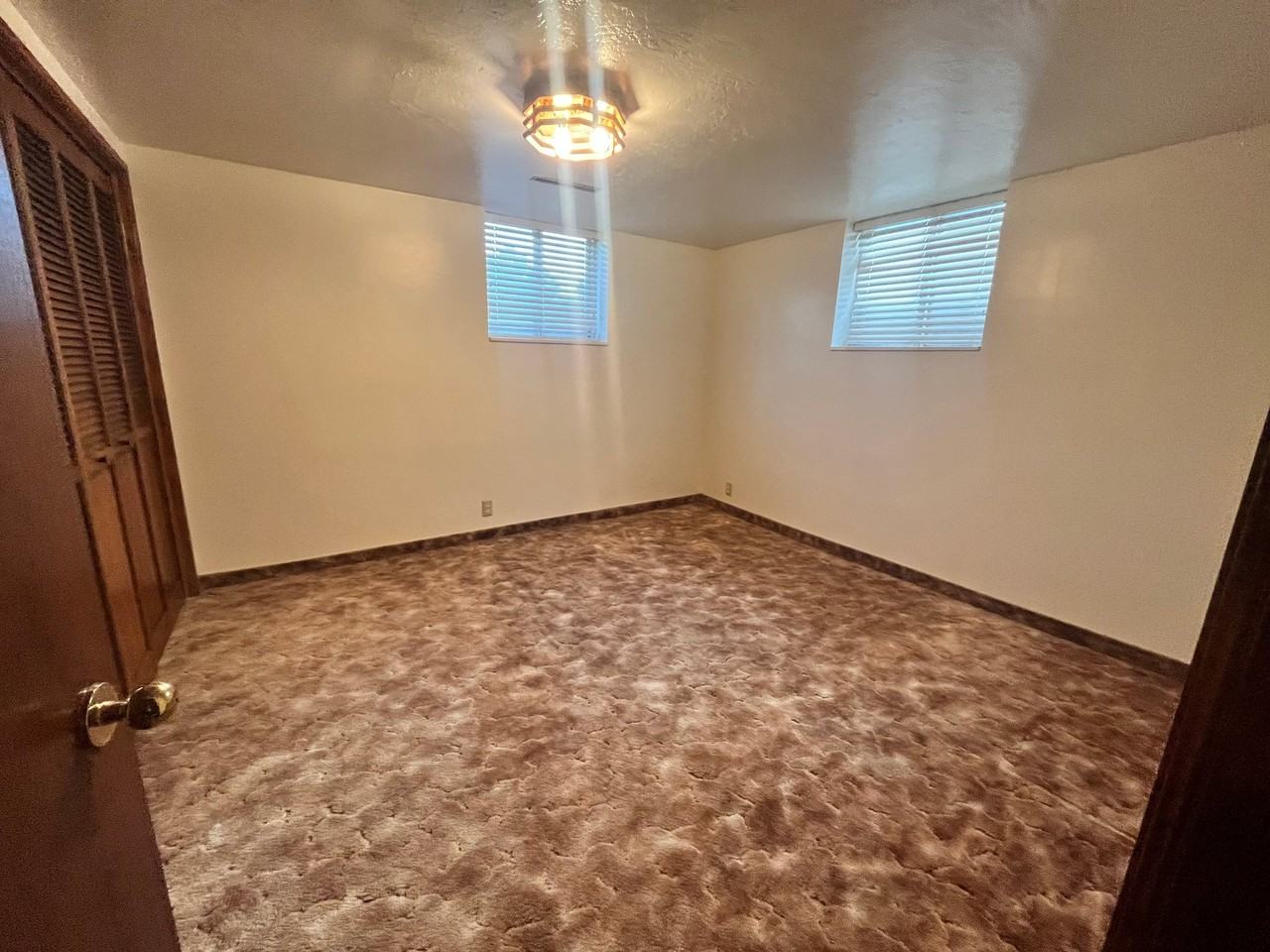 255 W Center St #2 - Photo 5 of 10