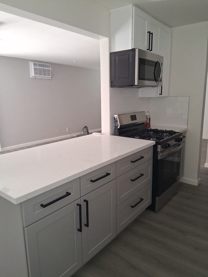 905 Mariposa St #A - Photo 7 of 13
