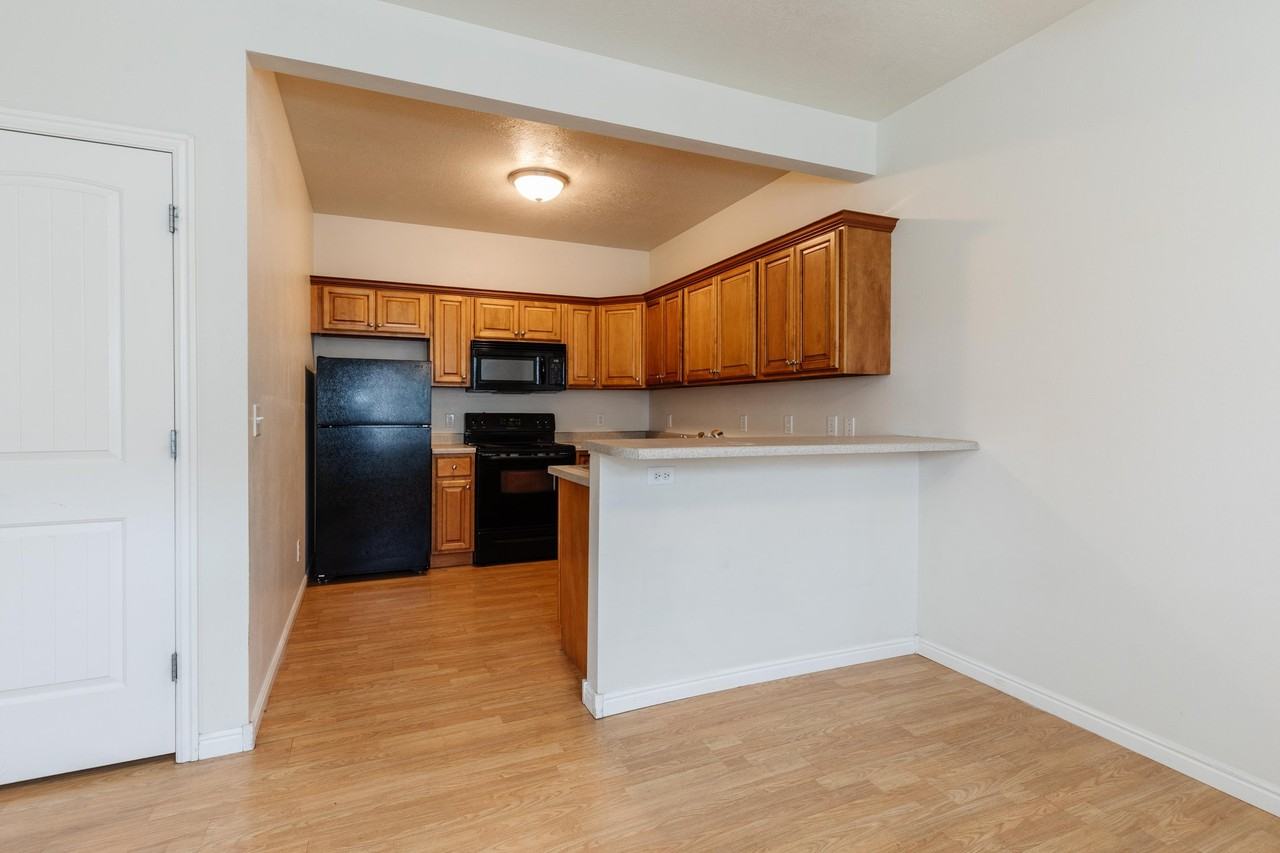 484 Wn #102 - Photo 6 of 20