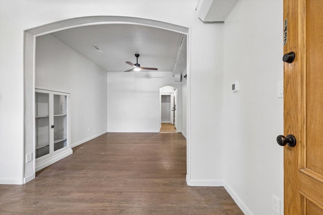 1435 S Lincoln St #1437 - Photo 4 of 19