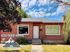 1368 Davis Ave - Photo 1 of 1