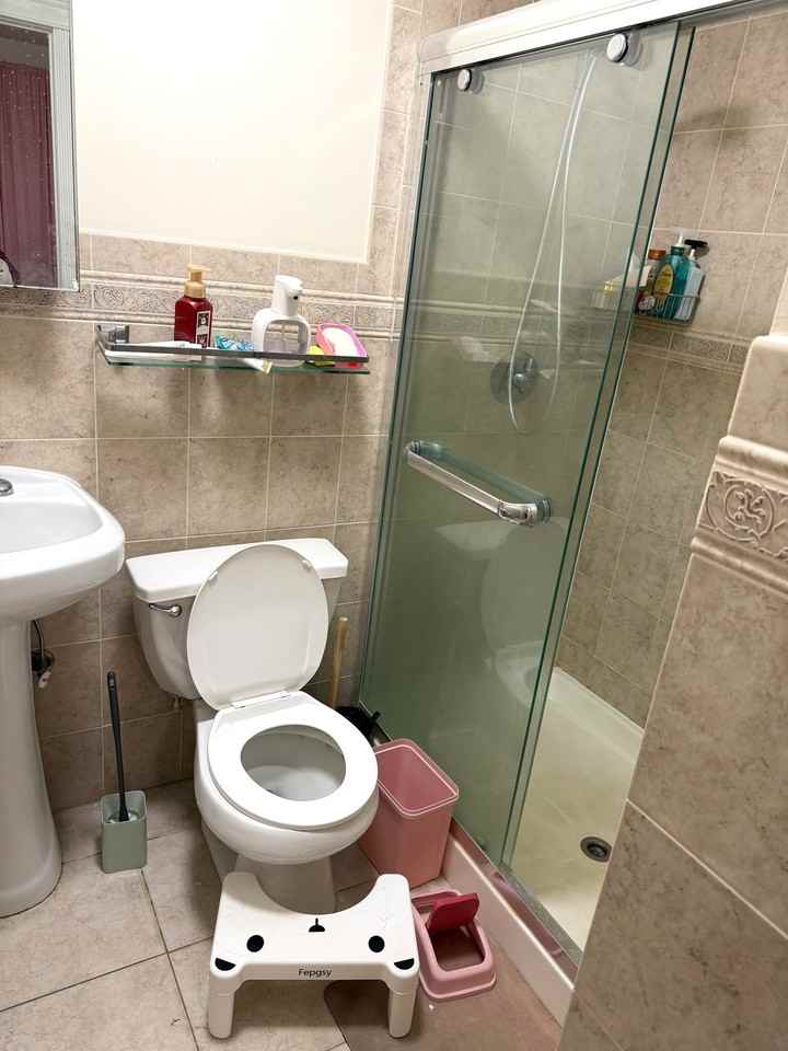 188 Bay 17th St - Photo 5 of 7