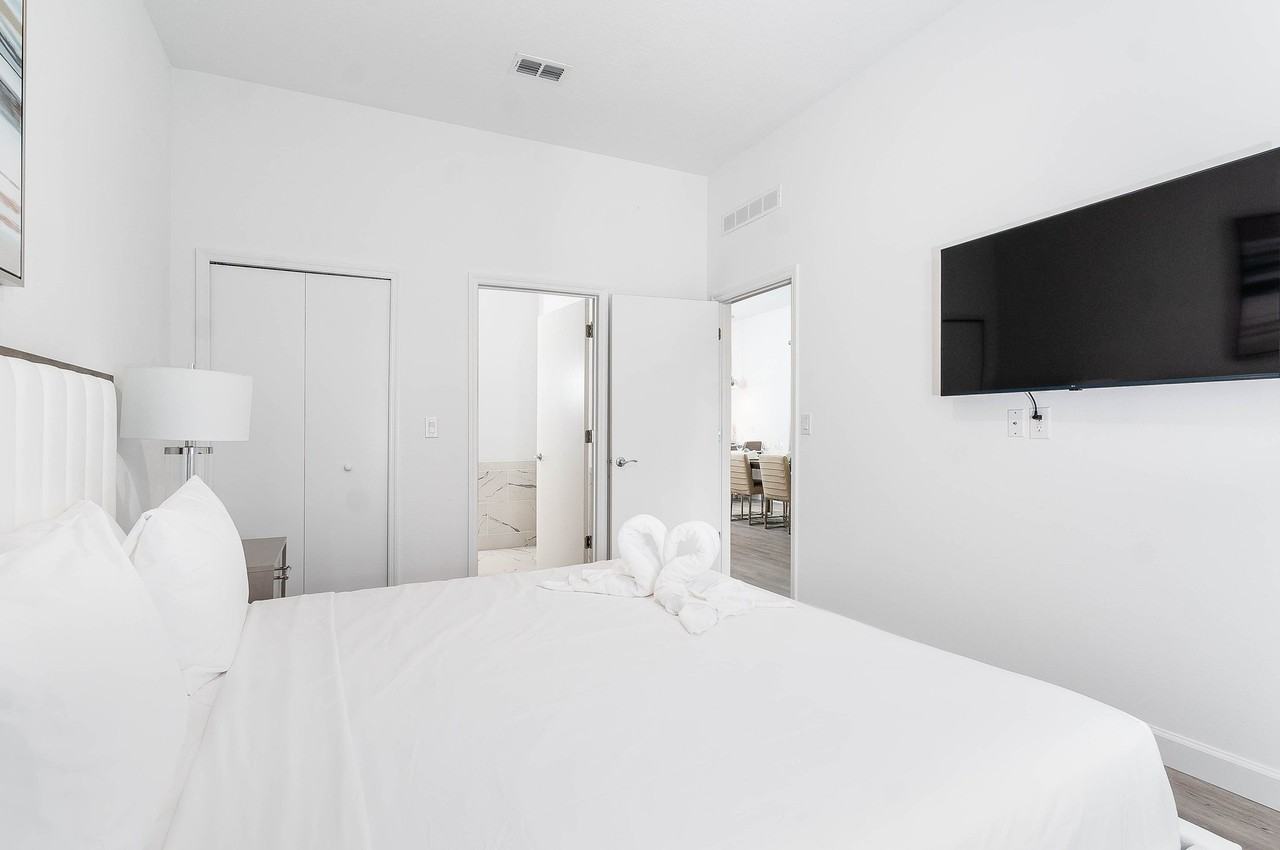 395 Famagusta Dr - Photo 6 of 20