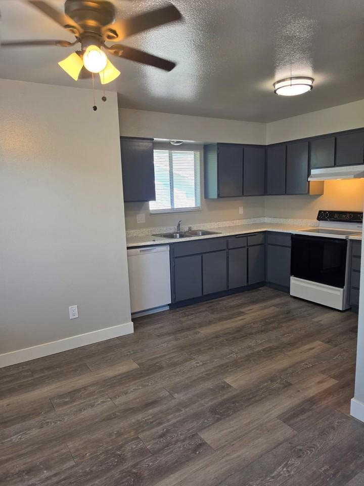 4264 N Bengston Ave #207 - Photo 3 of 15