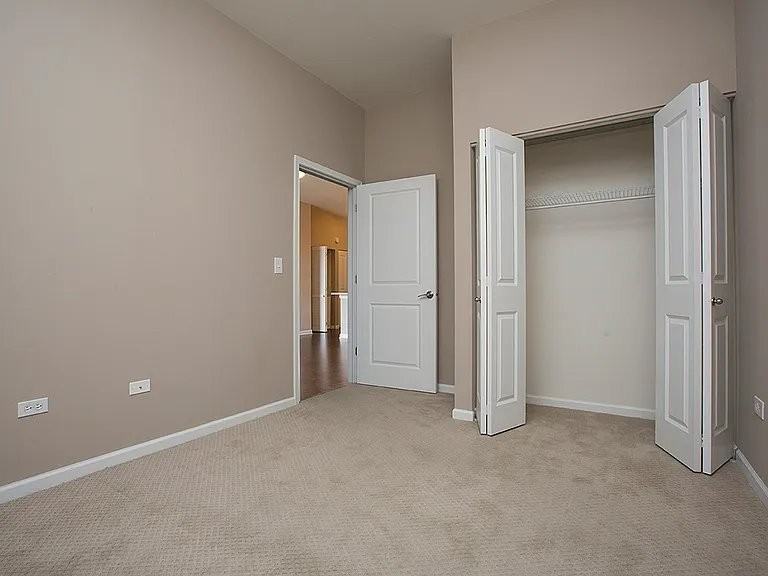 2310 S Michigan Ave - Photo 7 of 13