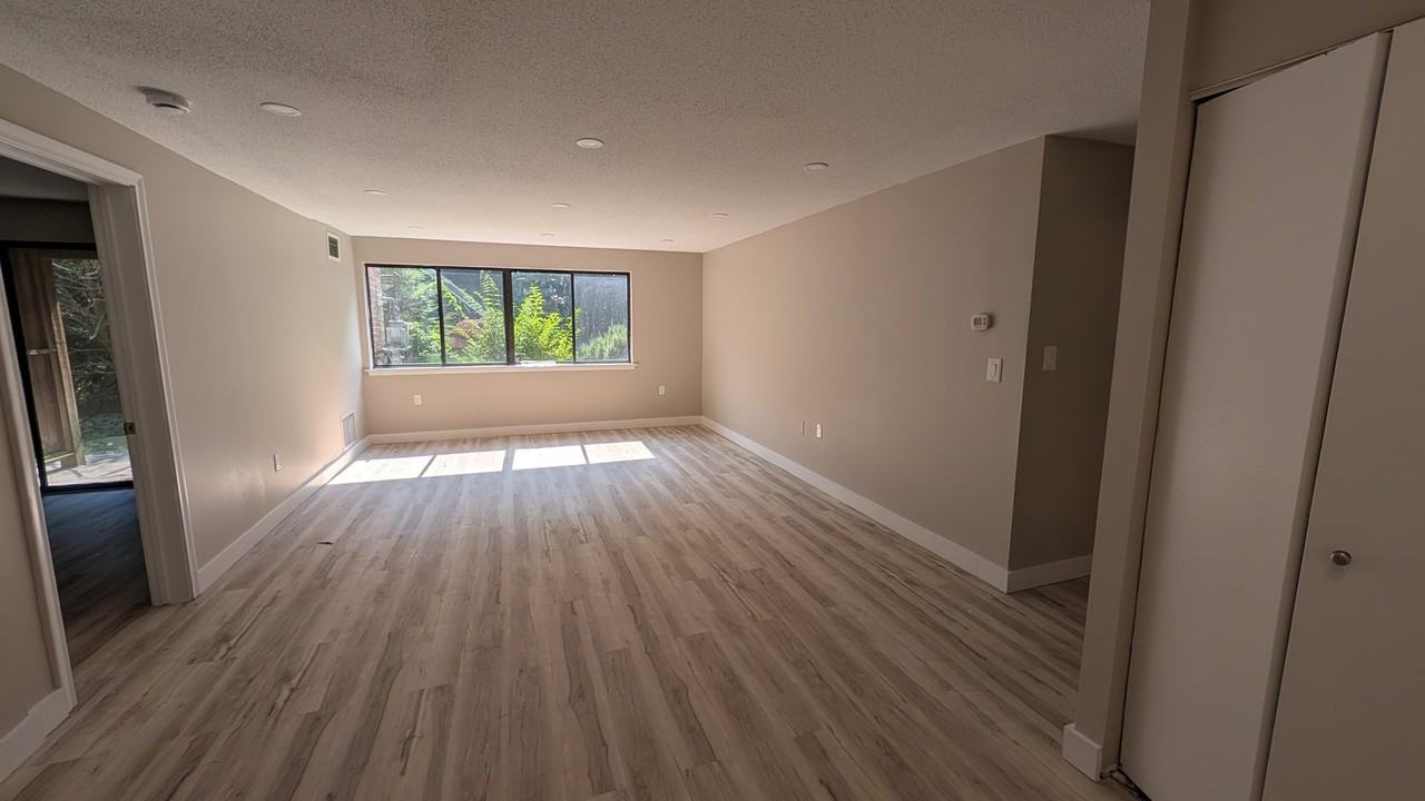 48 Avonwood Rd - Photo 5 of 17