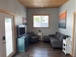 featured image of 618 Cottonwood Ave