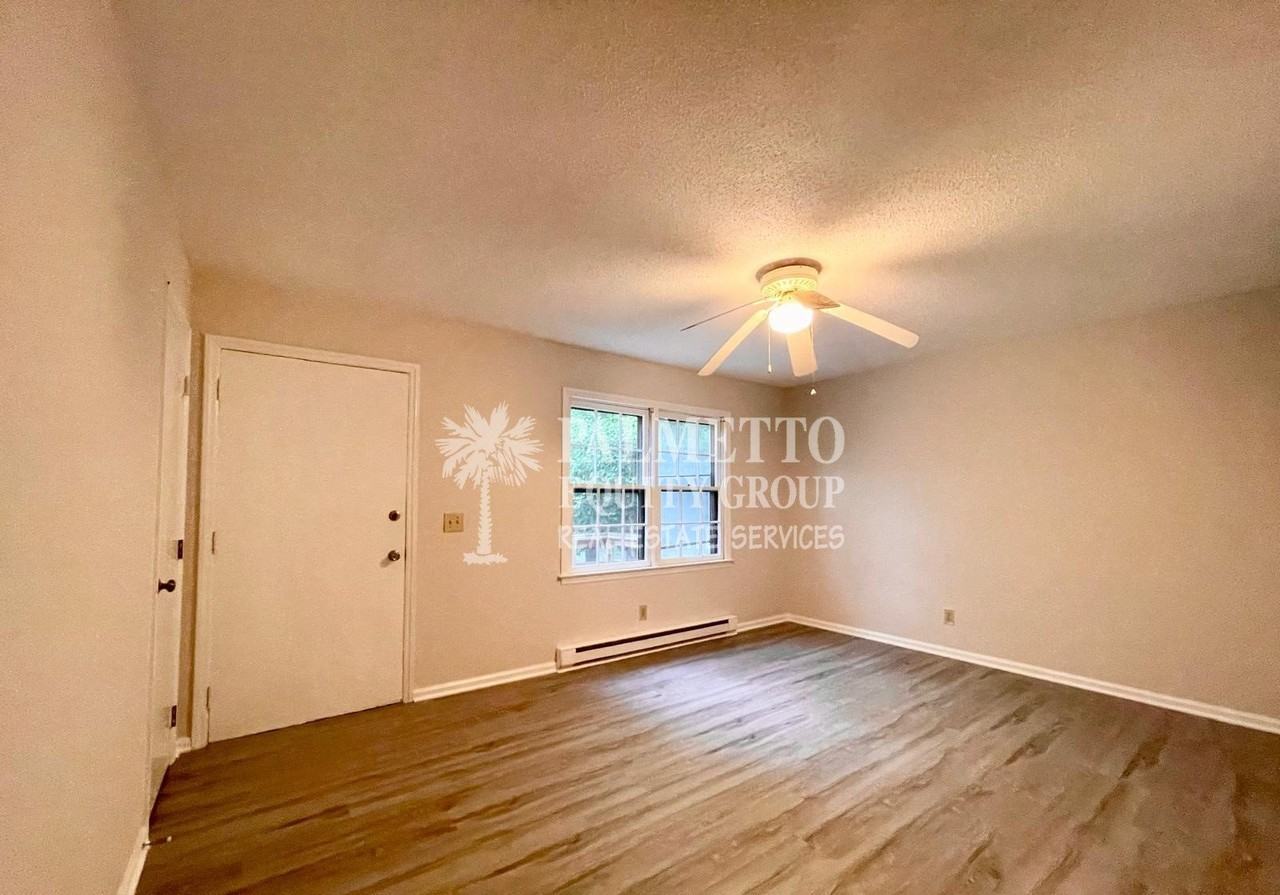3615 Irwin St - Photo 3 of 12