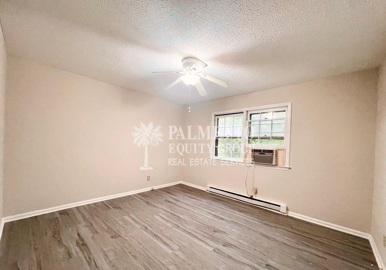 3615 Irwin St - Photo 7 of 12