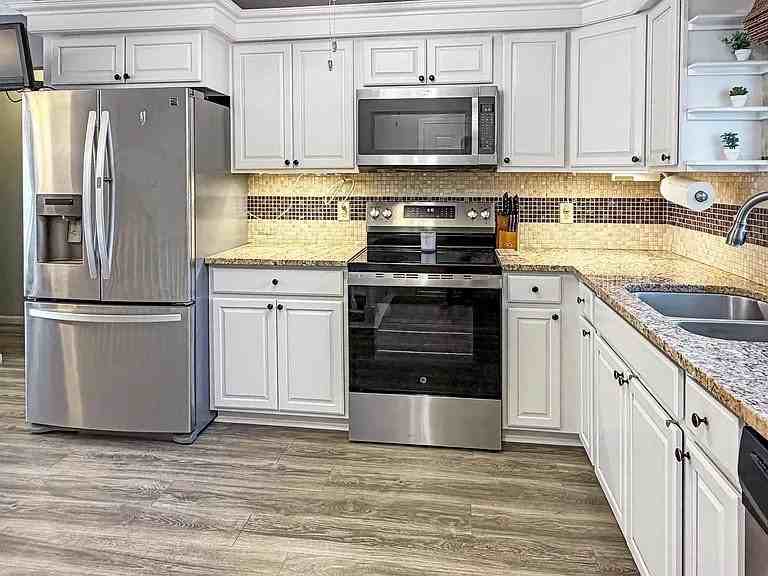13994 Holyoke Ct - Photo 2 of 2