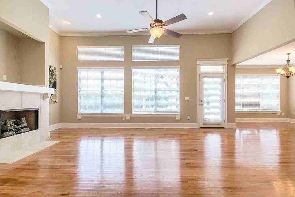 1621 Shadowmoss Ave - Photo 2 of 20
