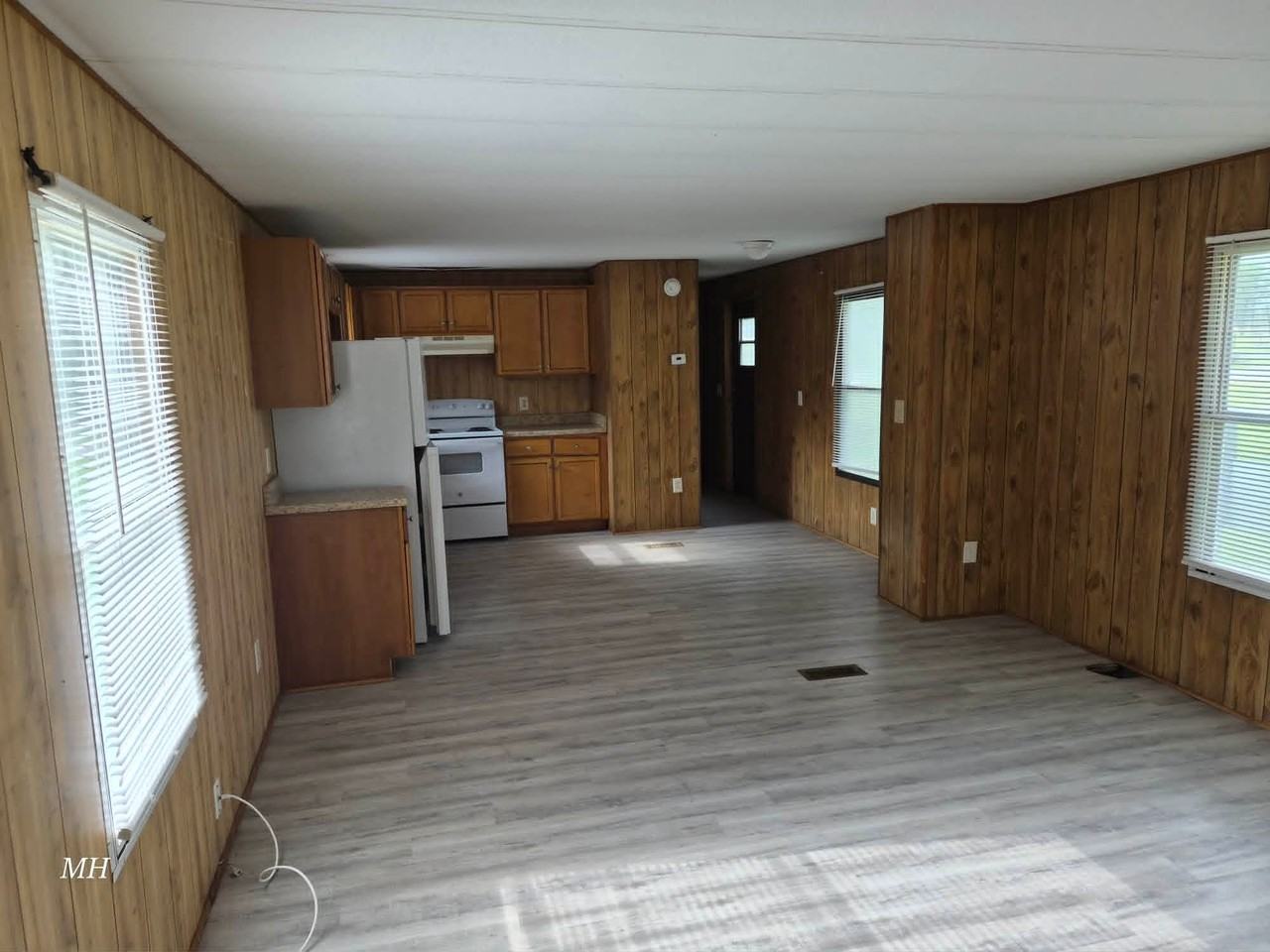 1308 Cross Stream Dr #8VW - Photo 3 of 3