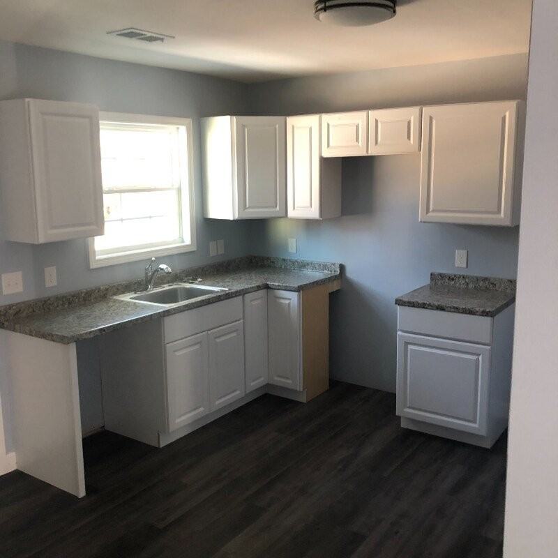 610 Lesia Ln #B - Photo 3 of 7