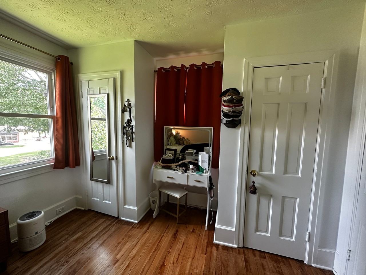 102 High St - Photo 4 of 12