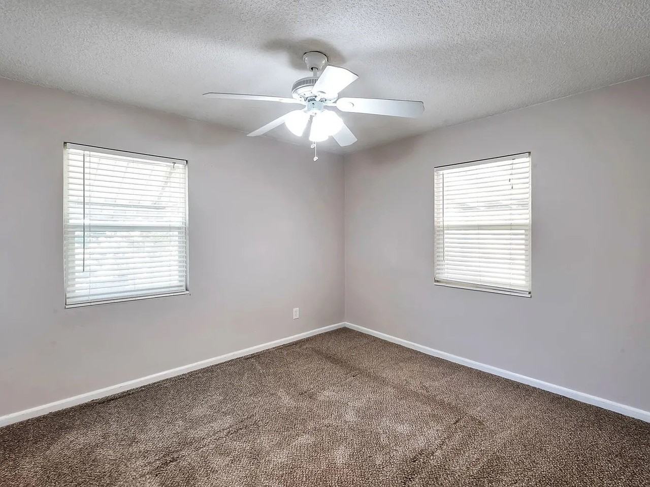 367 Tall Pines Dr - Photo 2 of 5