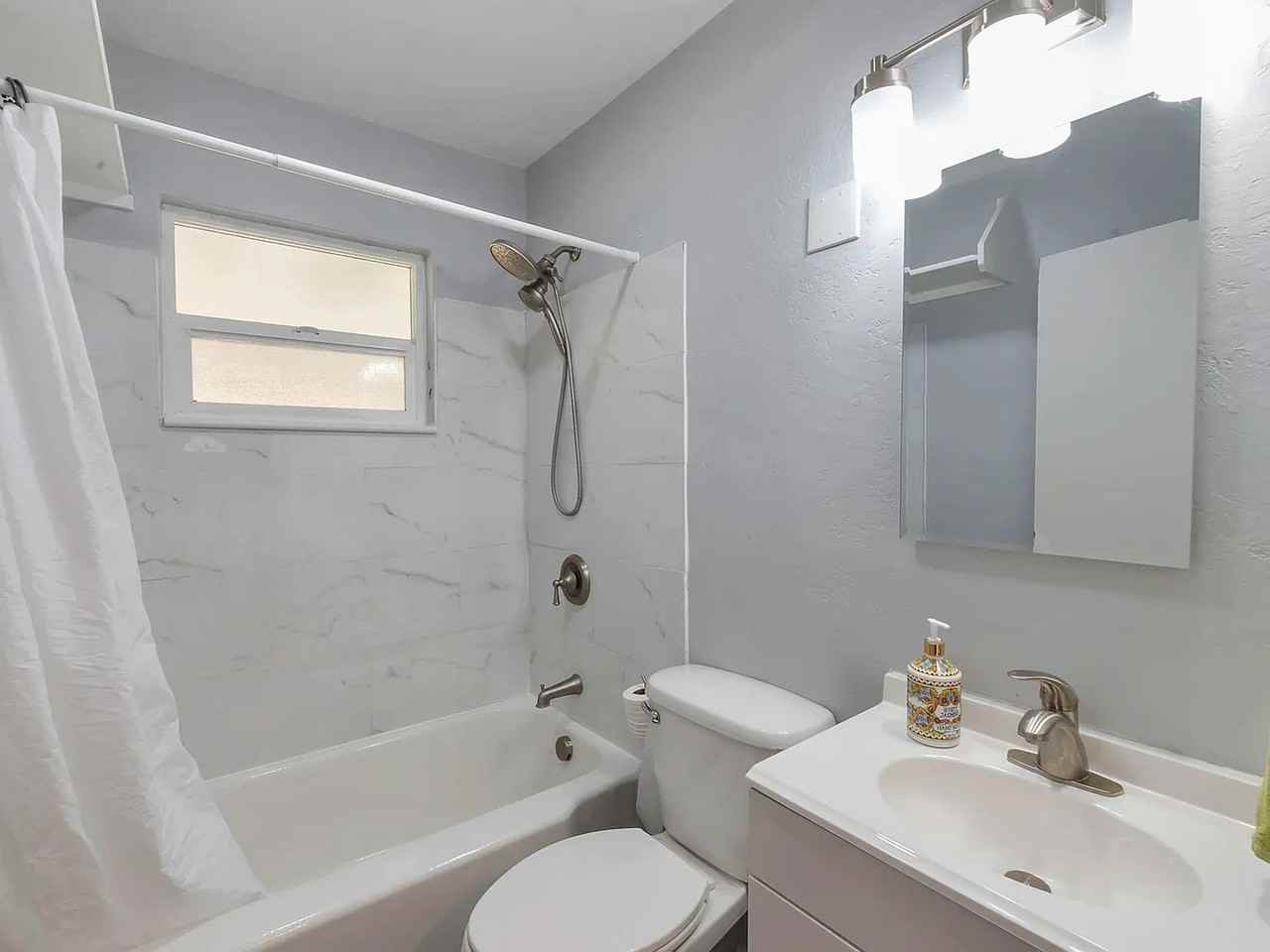 367 Tall Pines Dr - Photo 4 of 5
