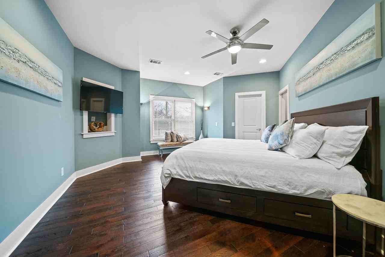 900 Phillips St - Photo 7 of 20