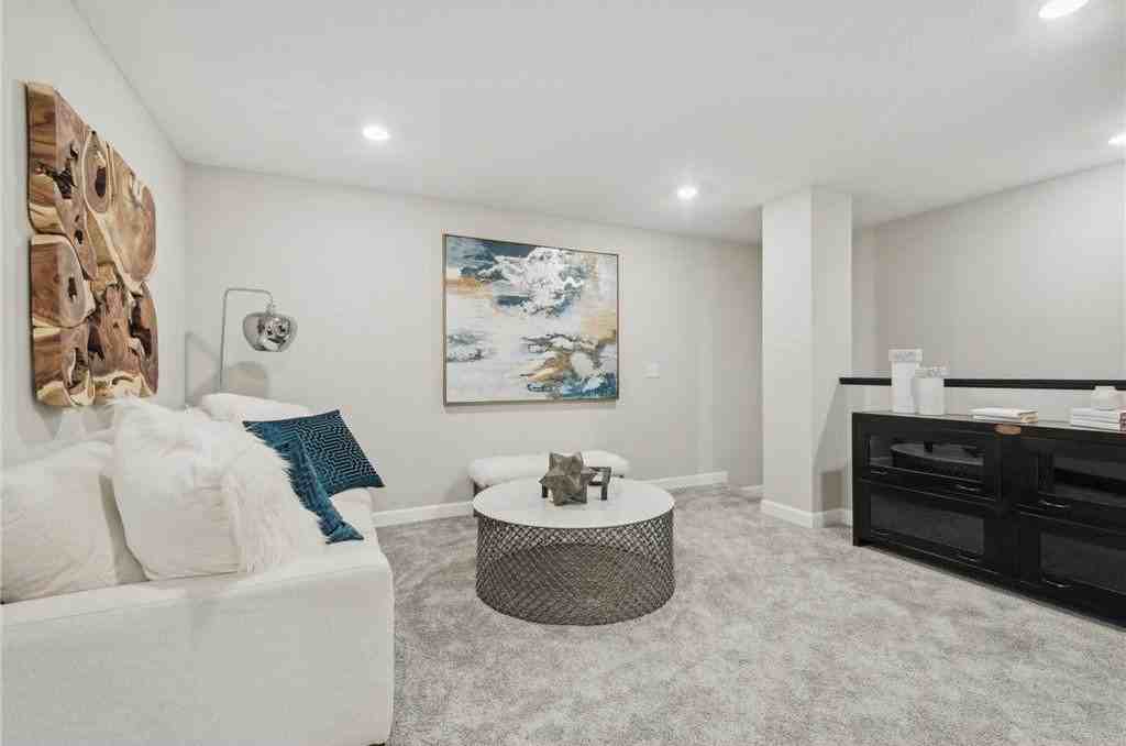 15021 Adare Way - Photo 7 of 15