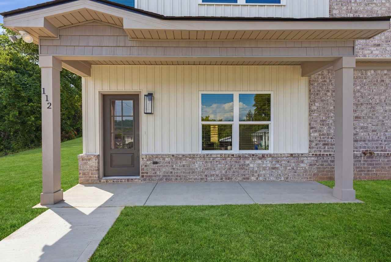112 Jenks Bostic Lane - Photo 2 of 16