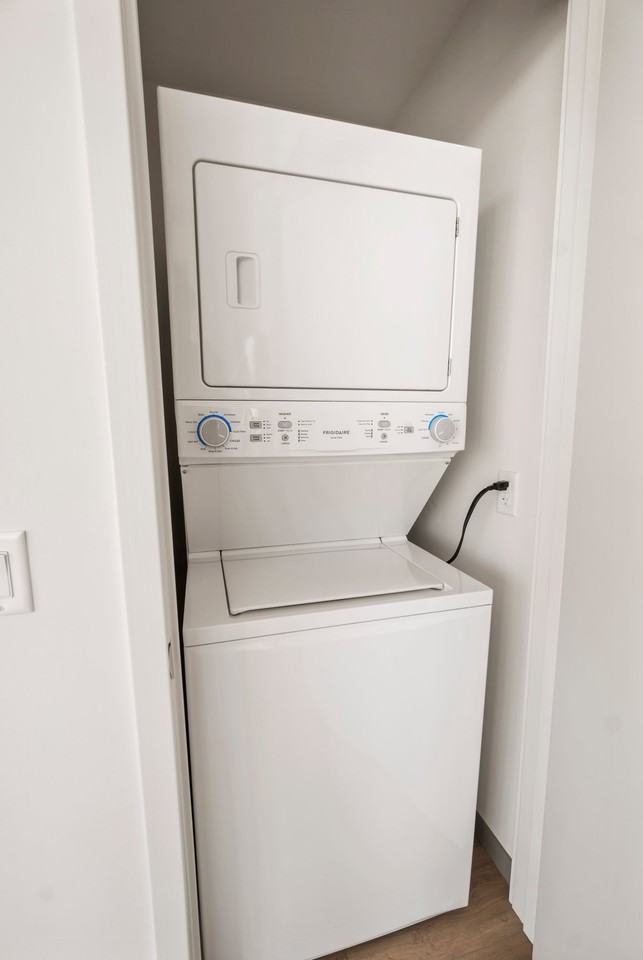 530 S Damen Ave - Photo 7 of 12