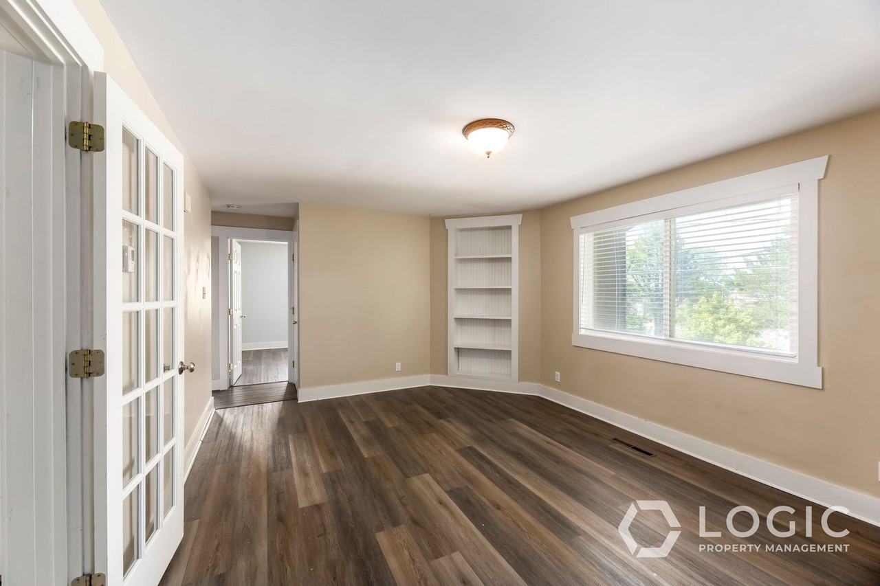 240 E 400 N #35 - Photo 5 of 18