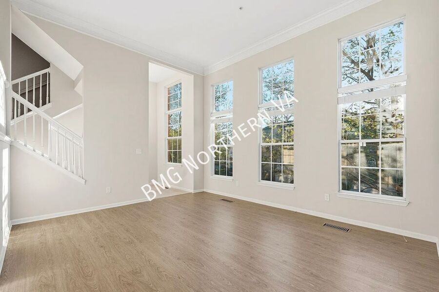 1881 Crescent Park Dr - Photo 6 of 31