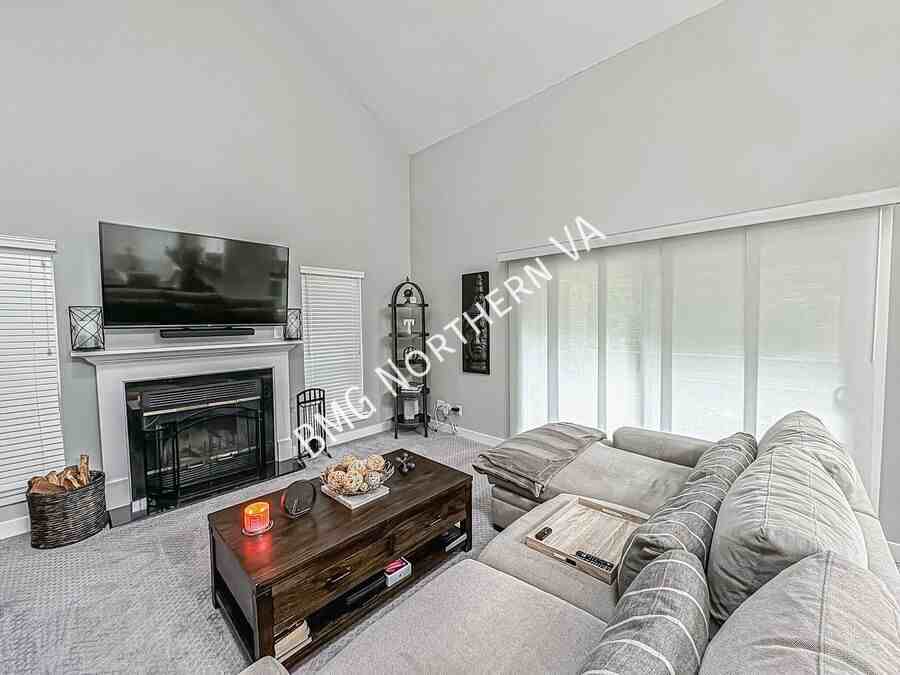 6612 Jupiter Hills Cir #D - Photo 5 of 24
