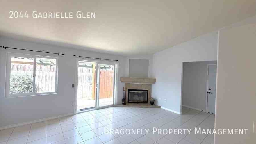 2044 Gabrielle Gln - Photo 6 of 27