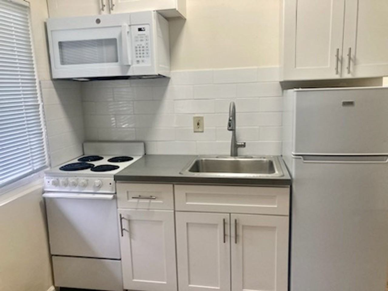 5 F St #4 - Photo 4 of 15