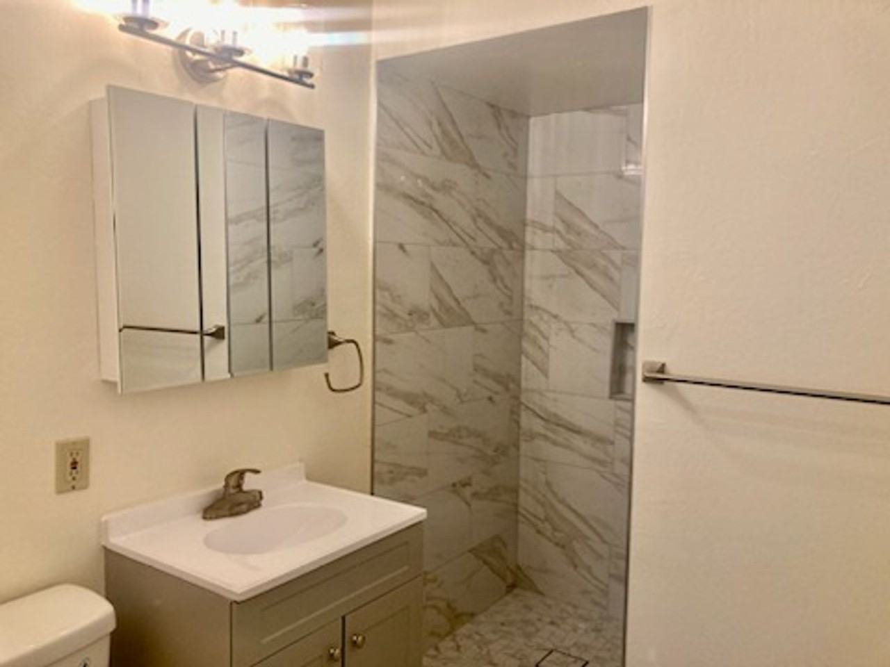 5 F St #4 - Photo 7 of 15