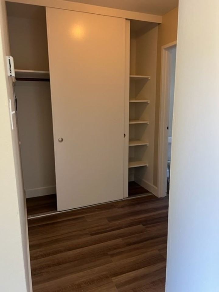 2555 Sir Francis Drake Blvd #25 - Photo 6 of 11