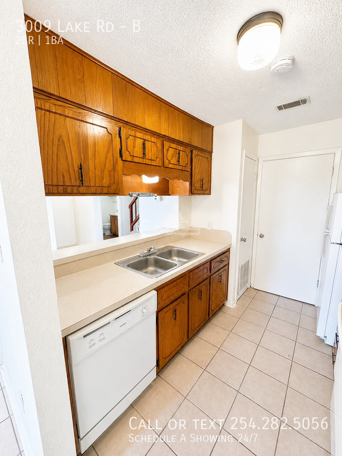 3009 Lake Rd #B - Photo 6 of 14
